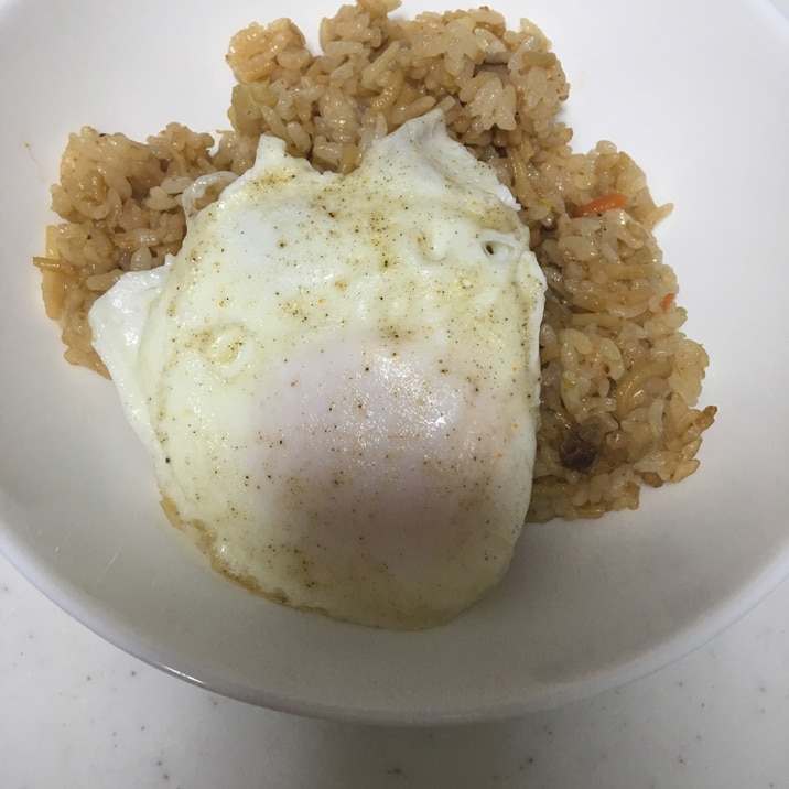 目玉焼きのせ☆豚肉のそば飯(^○^)